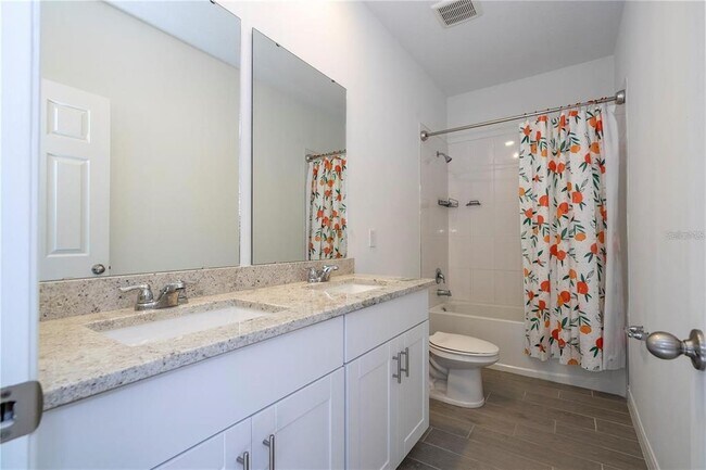 Building Photo - 2337 Treasure Hill St