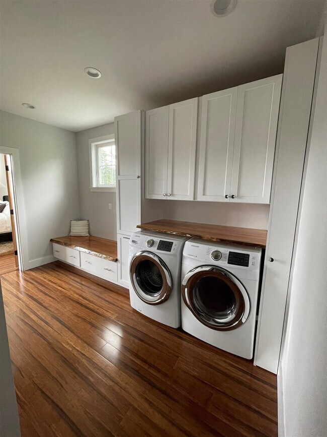 Building Photo - 13 Autumn Ln