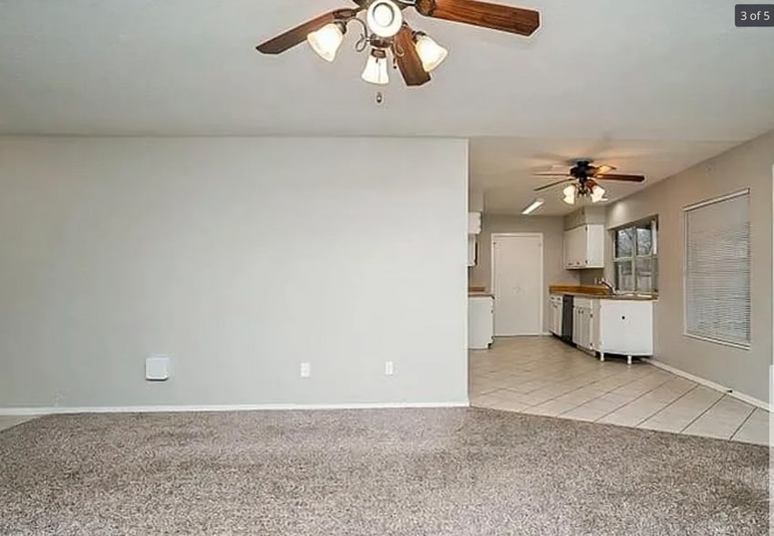 Building Photo - 423 Southlake Dr