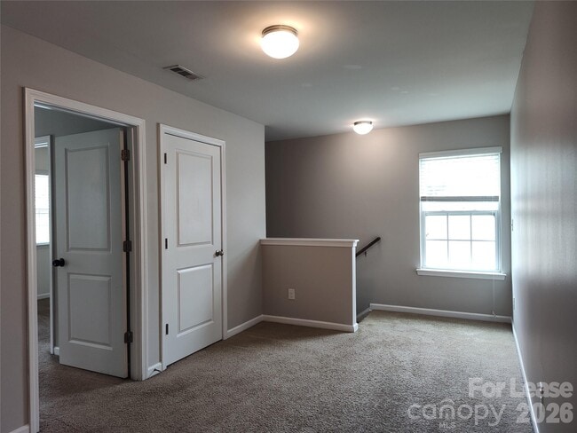 Building Photo - 6731 Broad Valley Ct