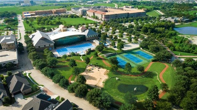 Building Photo - 7709 Avondale Dr