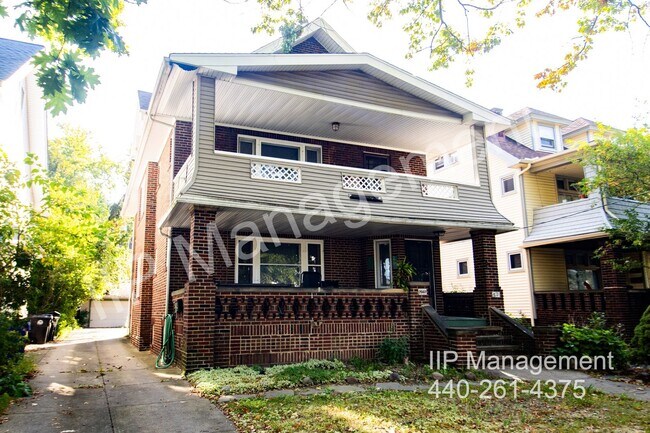 Primary Photo - 2671 E 130th St