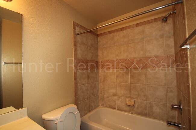 Building Photo - Awesome Duplex in Harker Heights