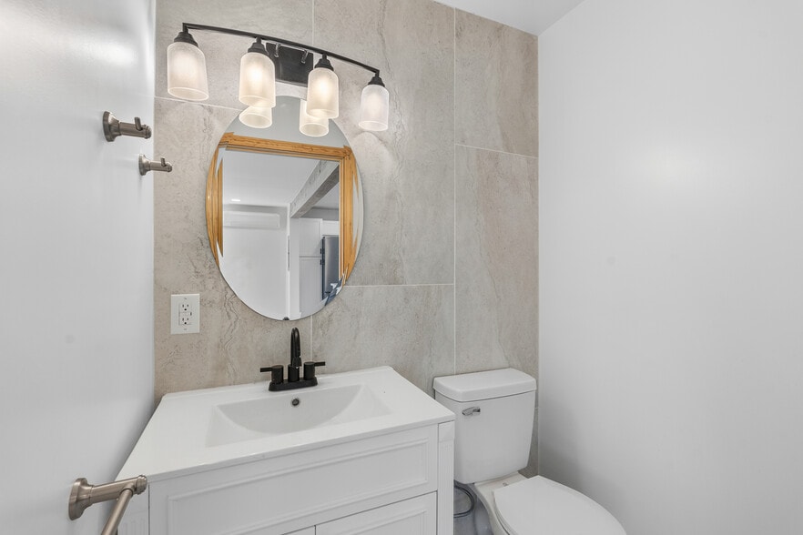 Half Bath - 1707 Espinacitas St