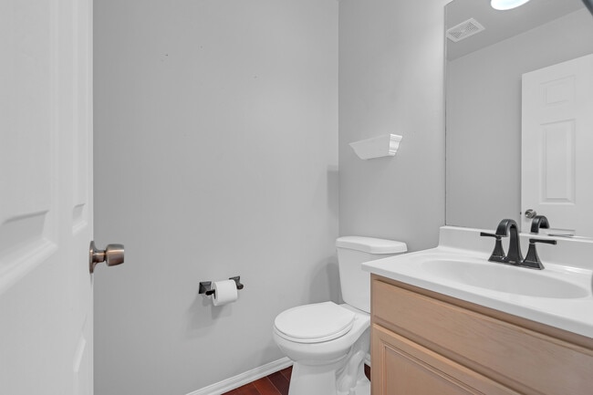 Building Photo - 2786 Yosemite Dr