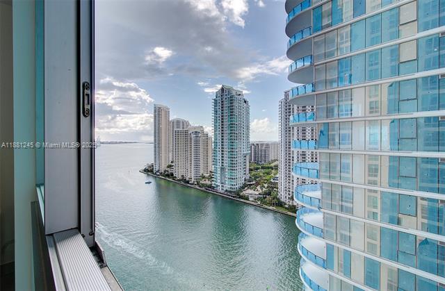 Building Photo - 300 S Biscayne Blvd