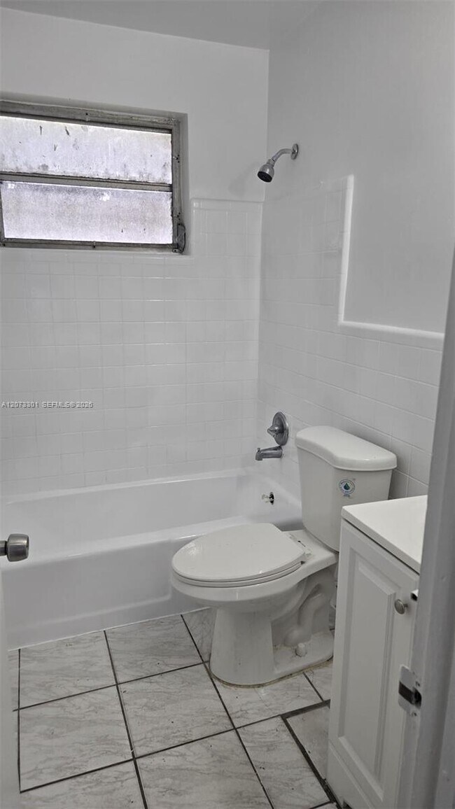 Building Photo - 1345 NW 28th St