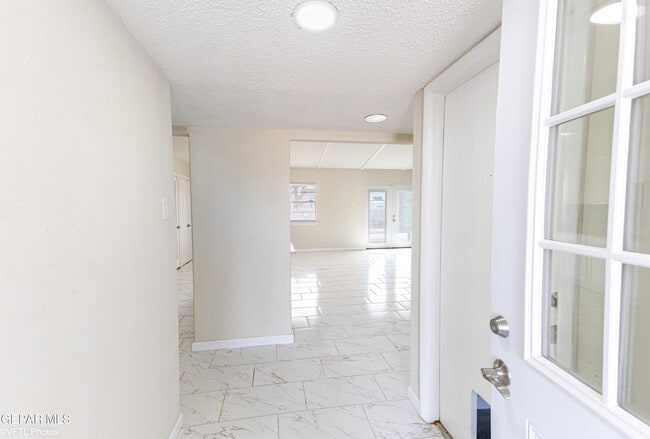 Building Photo - 7304 Gran Vida Dr