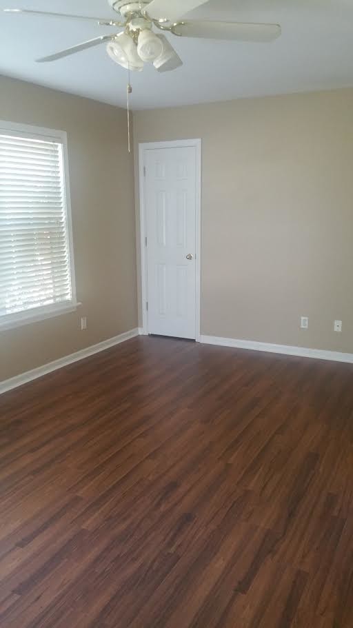 Building Photo - 3518 Acorn Woods Way,