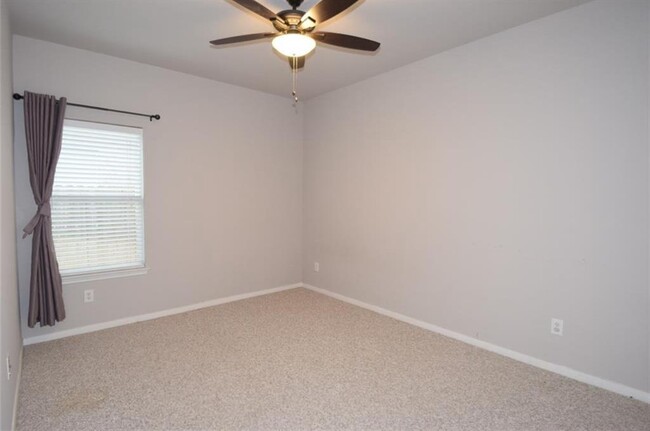 Building Photo - 10007 Blissfull Valley Ln