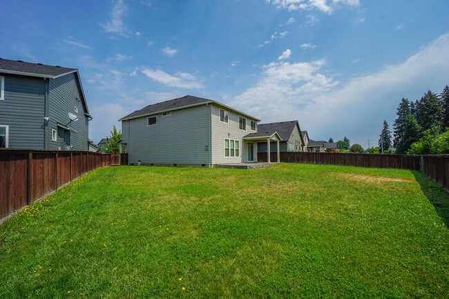 Building Photo - BEAUTIFUL HOME IN WEST ORCHARDS