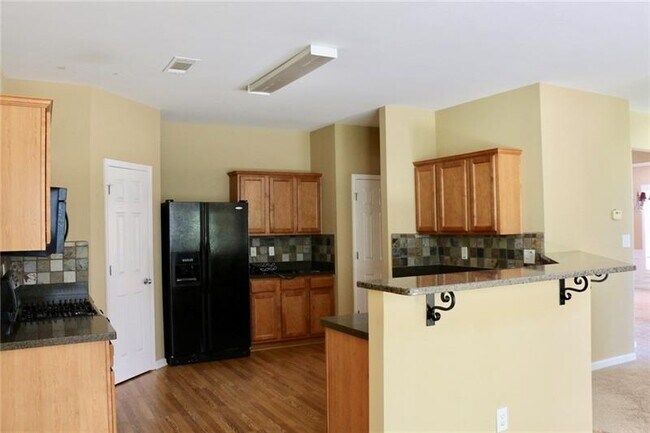 Building Photo - 2363 Jasmine Glen Dr