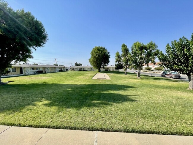 Building Photo - 27127 Sun City Blvd