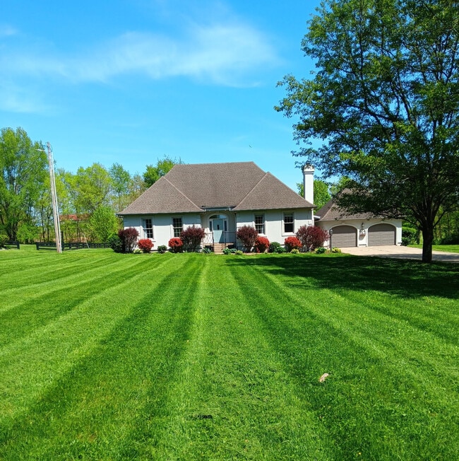 Building Photo - 1645 Burks Branch Rd