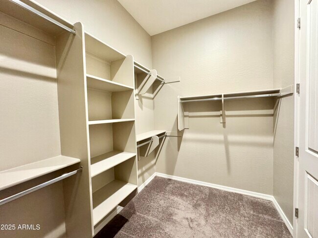 Building Photo - 2575 S Quaintance St