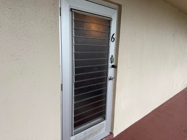 Building Photo - 502 Davis Rd