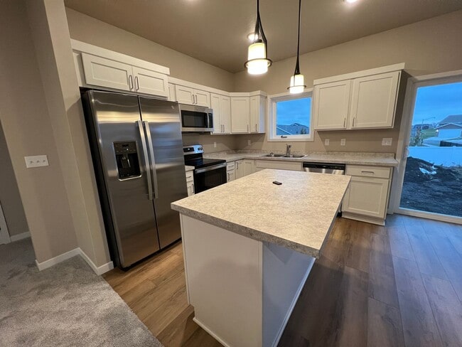 Building Photo - 3603 33rd St S