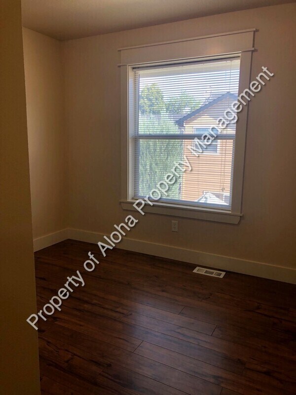 Building Photo - 1250 W Cobblefield Ct
