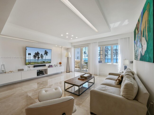 Building Photo - 19223 Fisher Island Dr