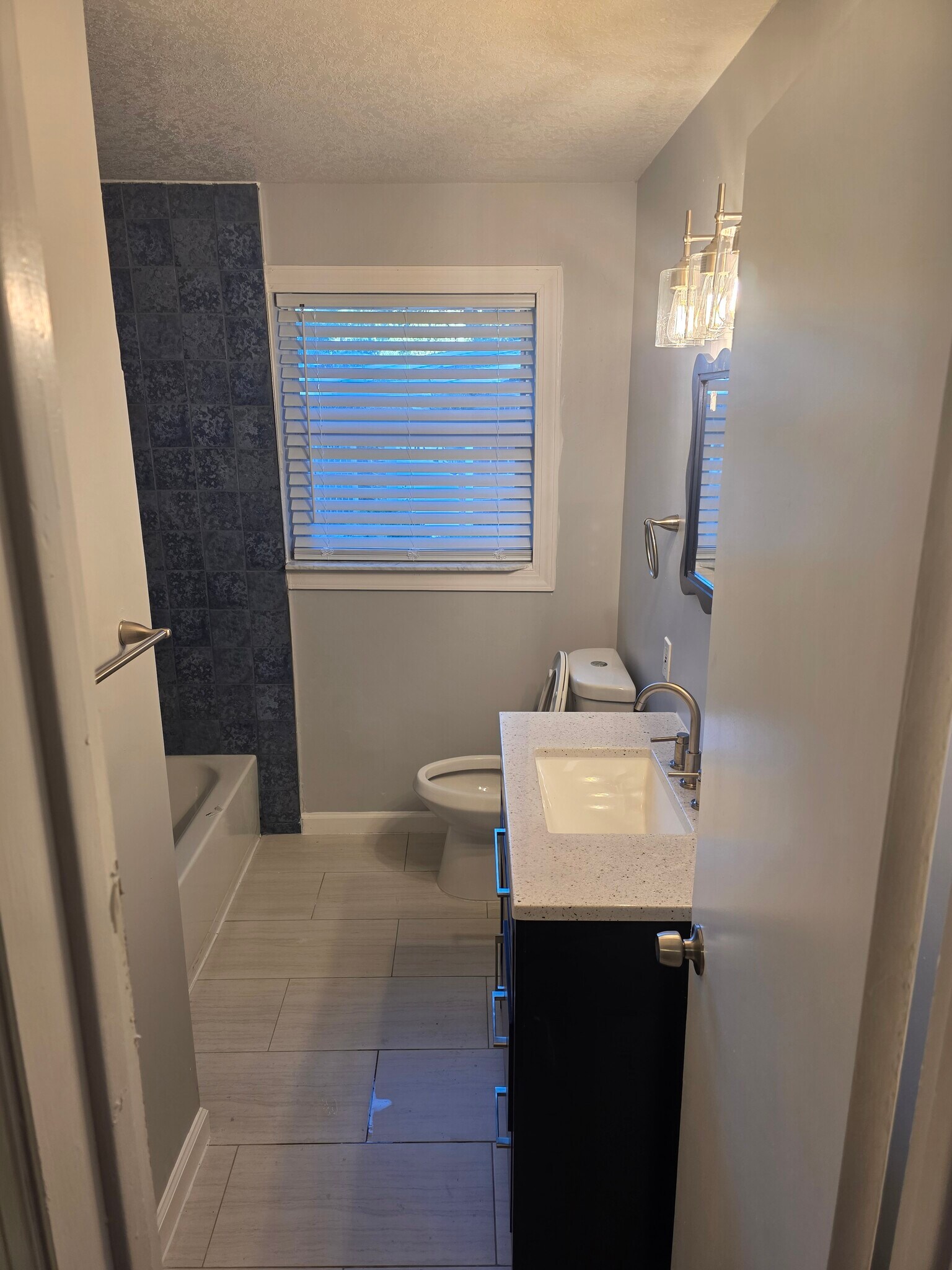 Main Bathroom - 2232 Ribault Scenic Dr