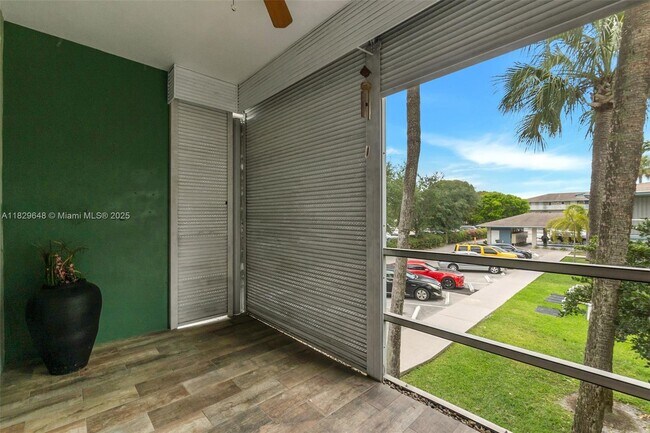 Building Photo - 5800 Margate Blvd