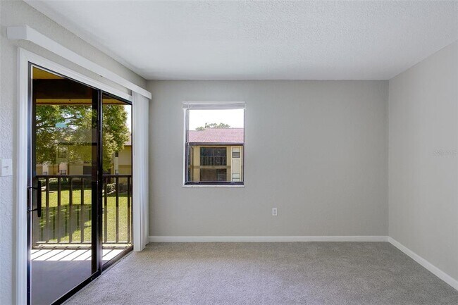 Building Photo - 12293 Sailwinds Dr