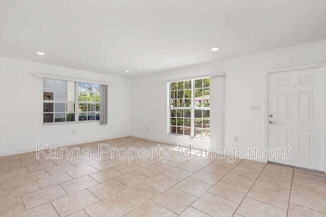 Building Photo - 3525 NW 114th Ln