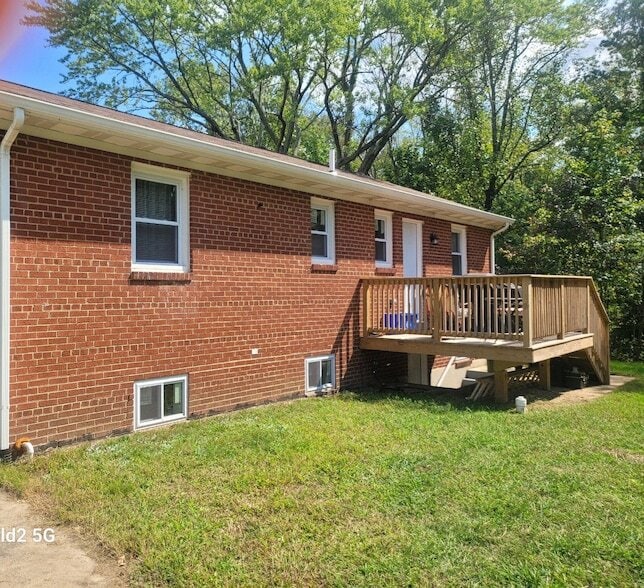 Building Photo - 16309 Holly Hill Dr