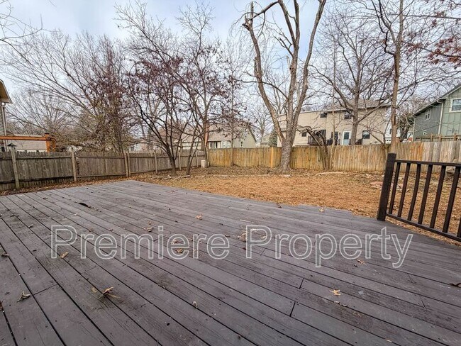 Building Photo - 13032 W 102nd Terrace