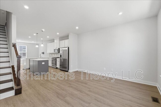 Building Photo - 4322 Ellipse Ter