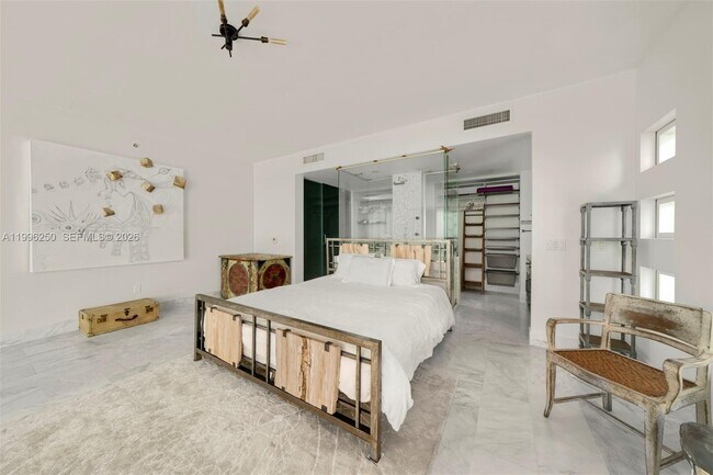 Building Photo - 1040 Biscayne Blvd