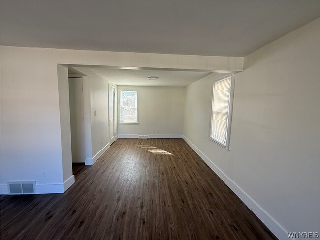 Building Photo - 77 Balbach Dr