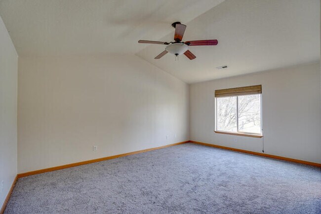 Building Photo - BEAUTIFUL FOUR BEDROOM IN CAMAS