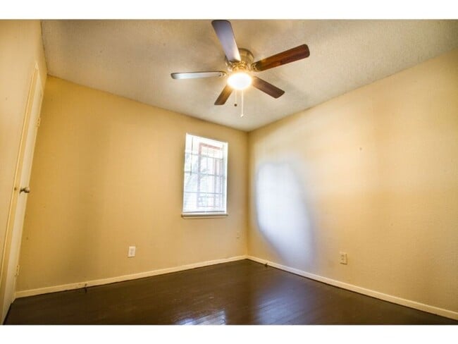 Building Photo - Charming Single-Family Home in Central City