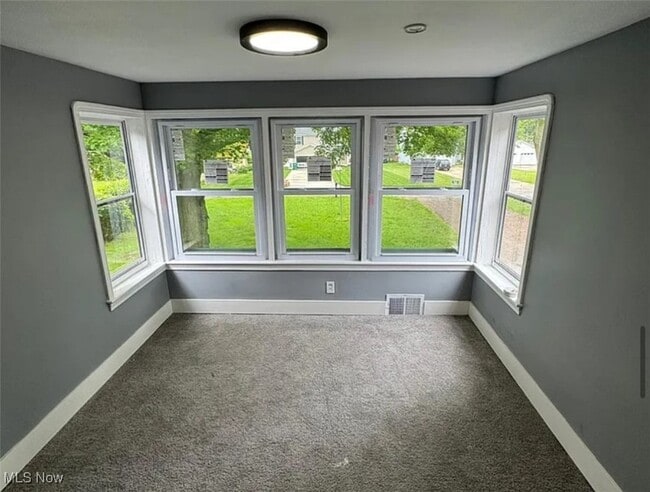 Building Photo - 7845 Emery Cir