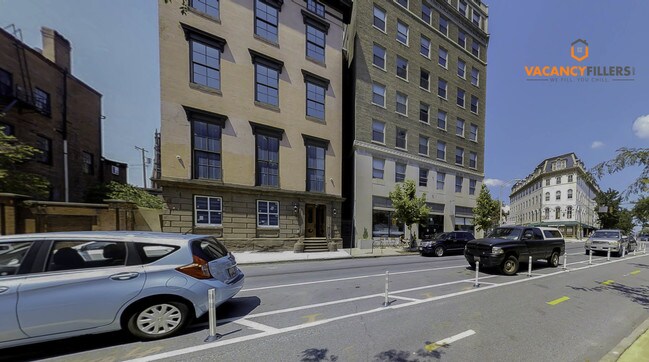 Building Photo - 814 Cathedral St