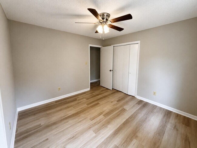 Building Photo - 418 Evans Mill Dr