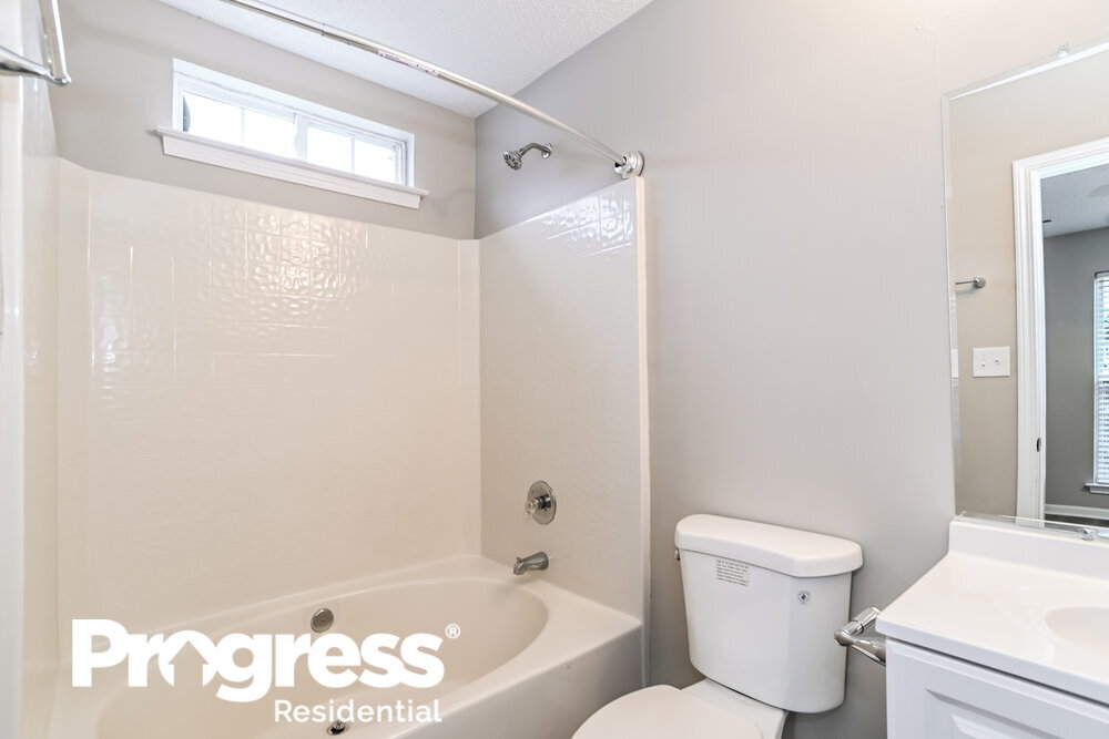 Building Photo - 5720 Shining Oak Ln