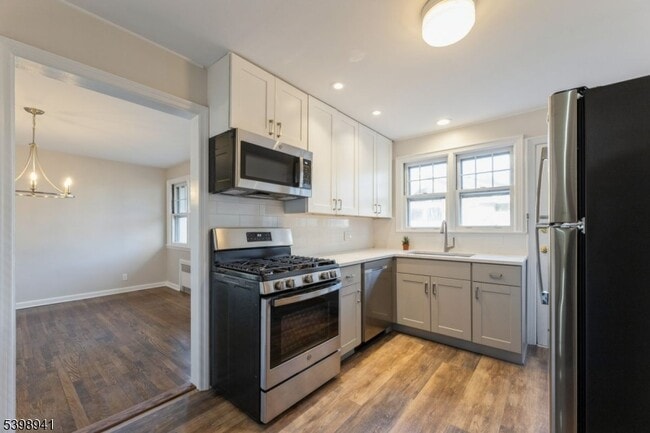 Building Photo - 57 Essex Ave