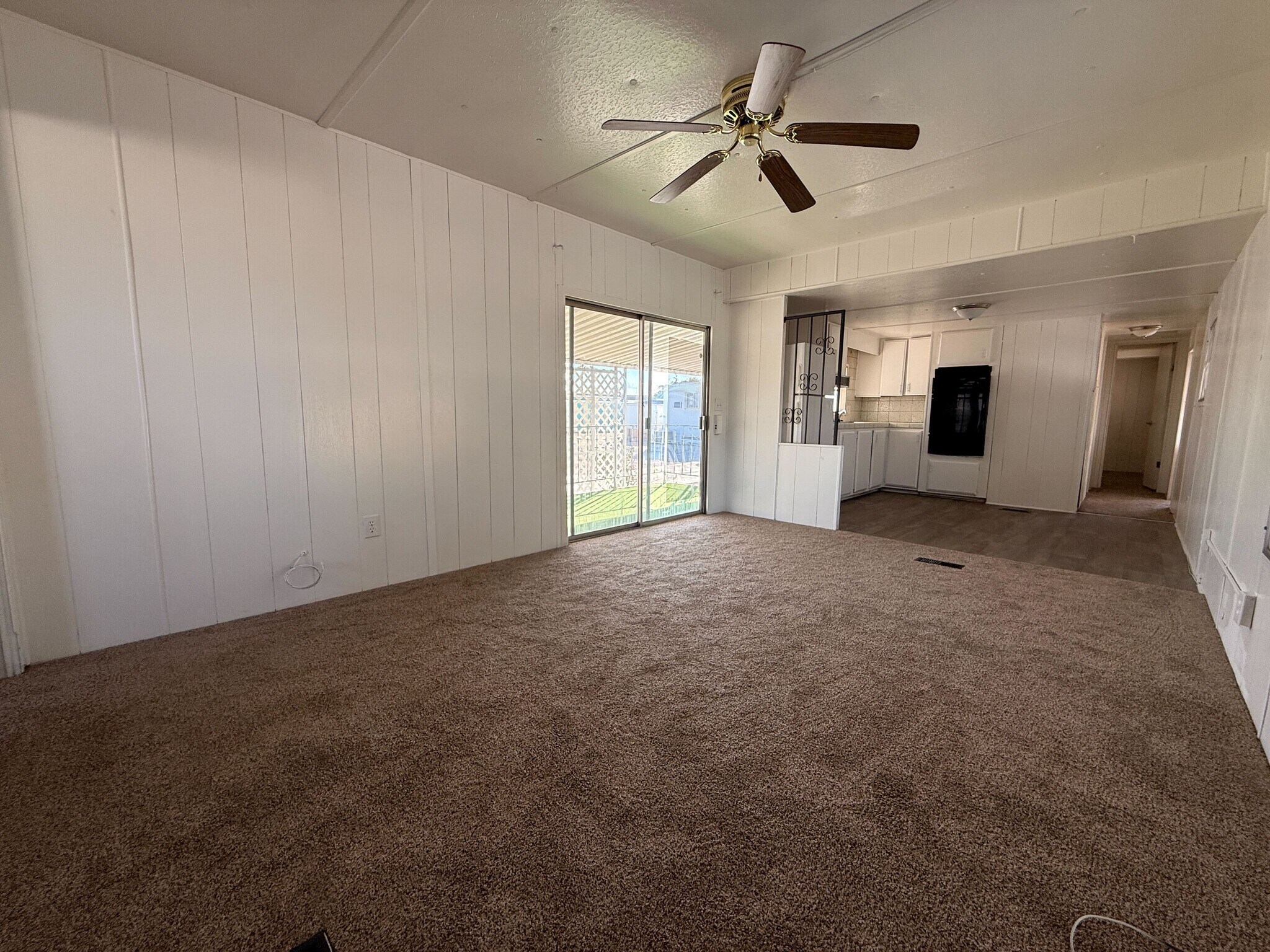 Building Photo - 3601 E Wyoming Ave