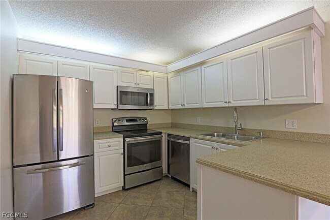 Building Photo - 12353 Woodrose Ct