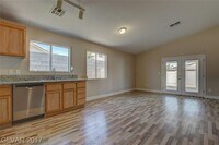 Building Photo - Gorgeous 1 story Home