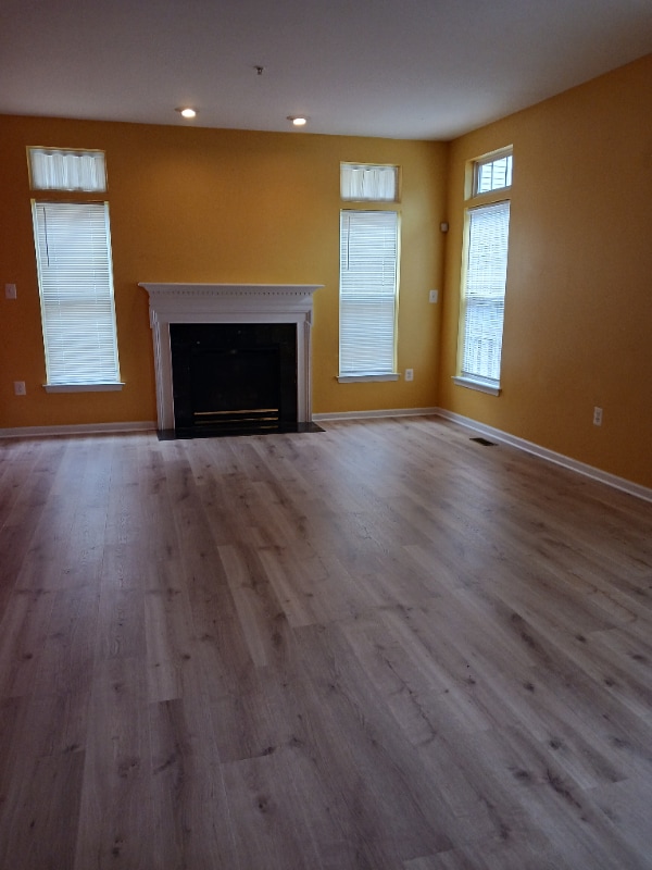 Building Photo - 5008 Sinope Way