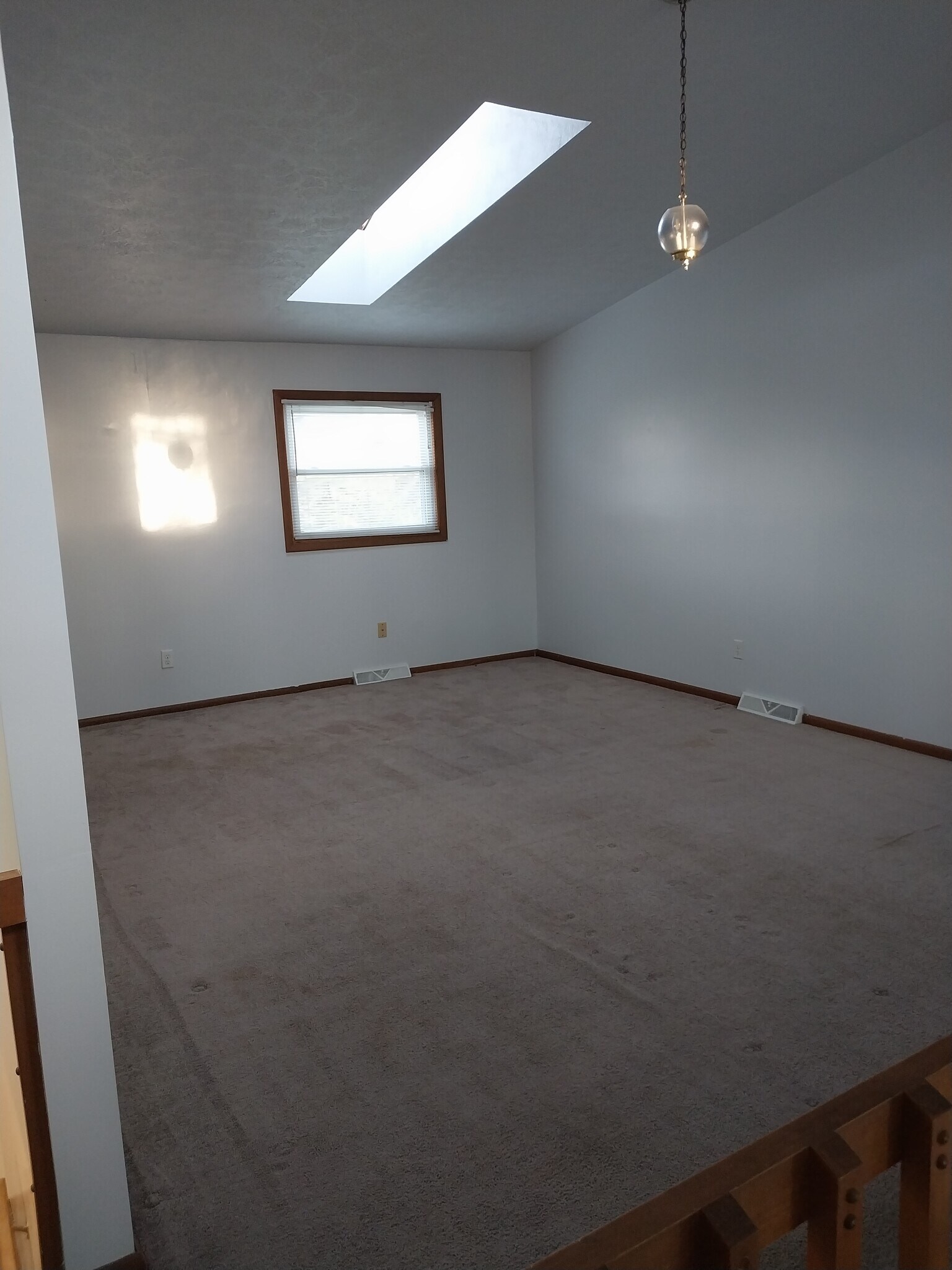 Building Photo - 14041 Ravenna Ave NE