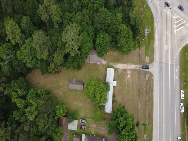 Building Photo - 1449 Beach Airport Rd