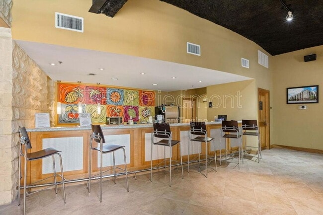 Building Photo - 401 16th St NW