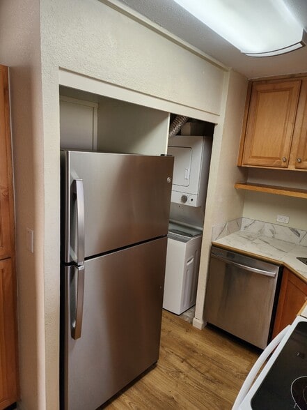 Building Photo - 320 Liliuokalani Ave