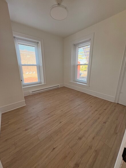 Building Photo - 61 Forest Ave