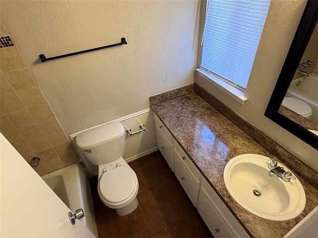 Building Photo - 2805 W Ferndale Ln