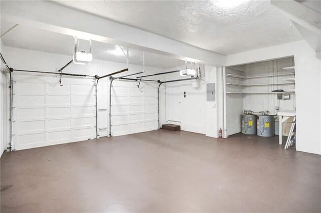 Building Photo - 4300 S Ocean Blvd